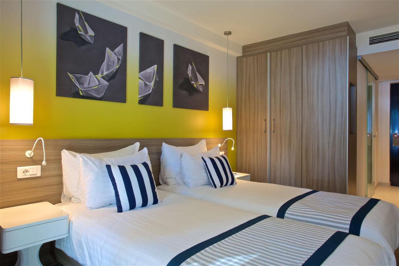 Superior Tweepersoonskamer met 2 Aparte Bedden en Balkon